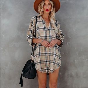 Tucker Cotton Blend Pocketed Plaid Button Down Tunic size medium never worn